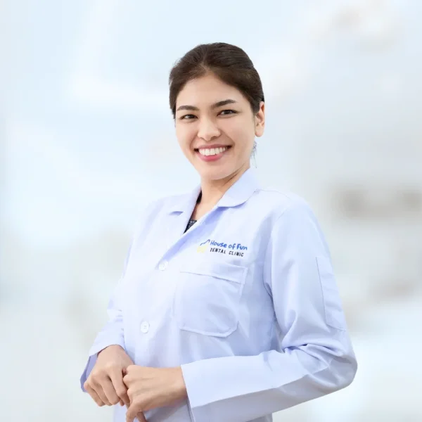 ทพญ.ชัญญรัช เกียรติตั้ง (หมอปุ้ม)